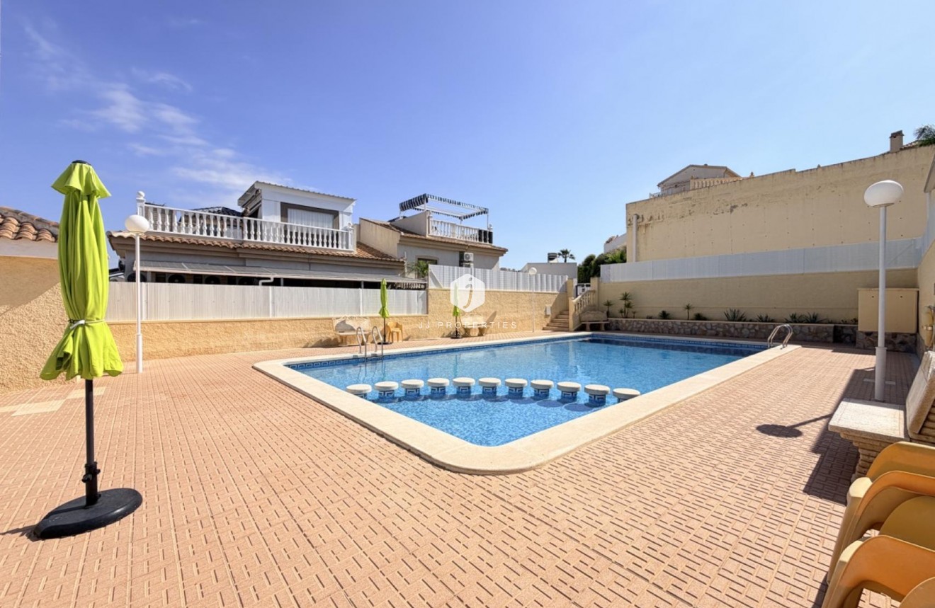 Aus zweiter Hand - Chalet -
Rojales - Inland