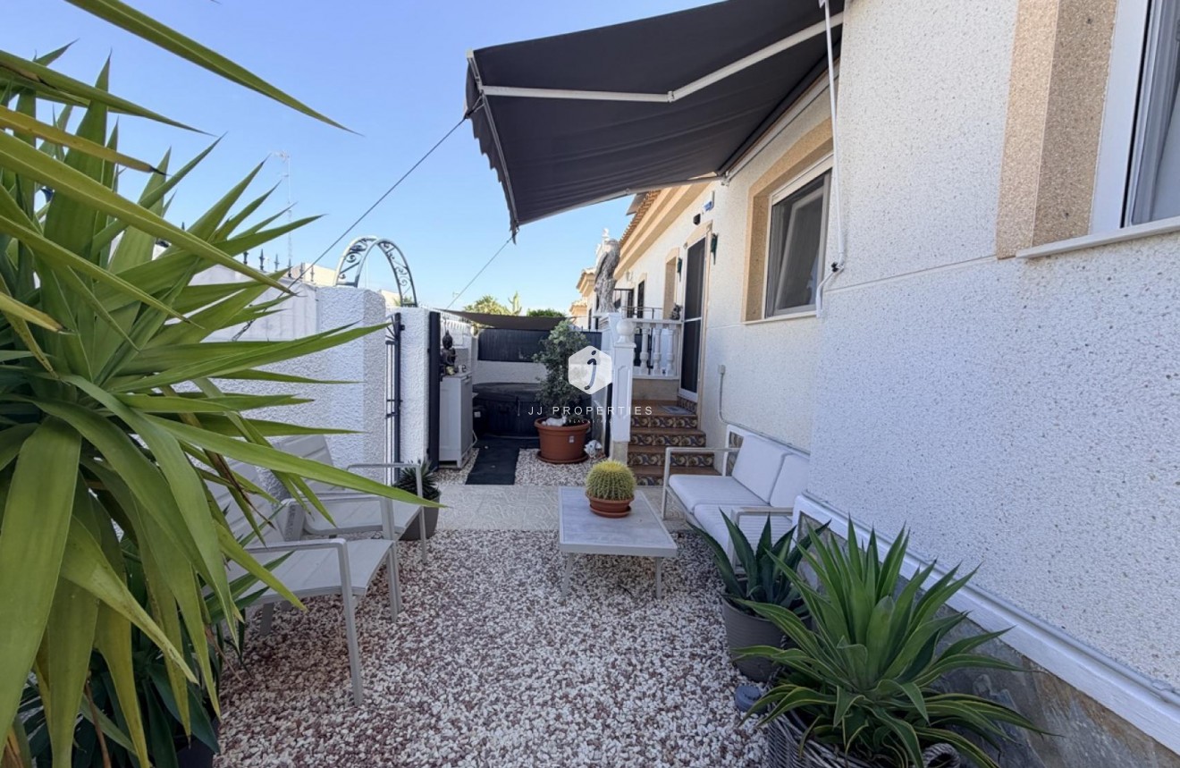 Aus zweiter Hand - Chalet -
Rojales - Inland