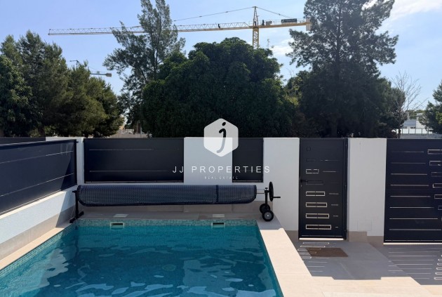 Aus zweiter Hand - Villa -
Dolores - Costa Blanca
