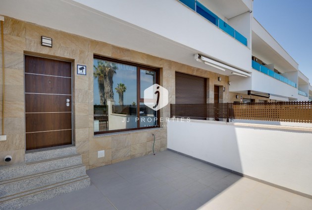 Z drugiej ręki - Szalet -
Torrevieja - Los Balcones