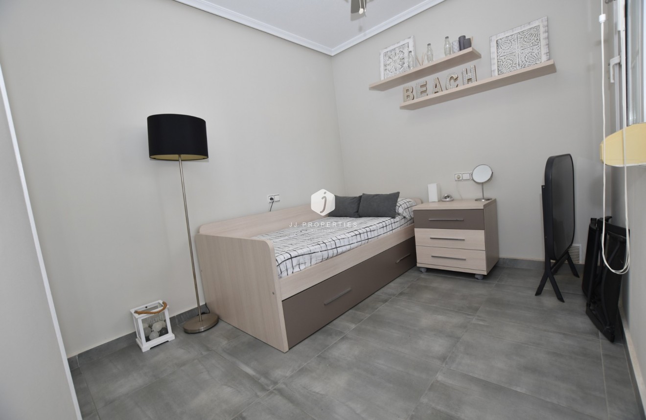 Z drugiej ręki - Villa -
Orihuela Costa - Costa Blanca
