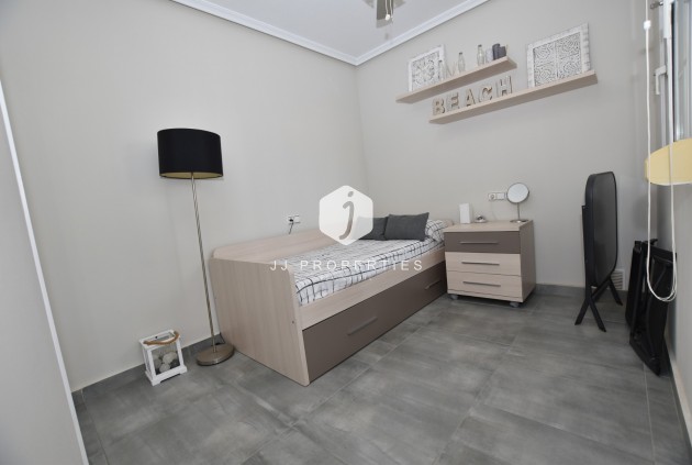 Z drugiej ręki - Villa -
Orihuela Costa - Costa Blanca
