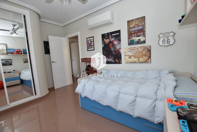 Z drugiej ręki - Villa -
Orihuela Costa - Costa Blanca