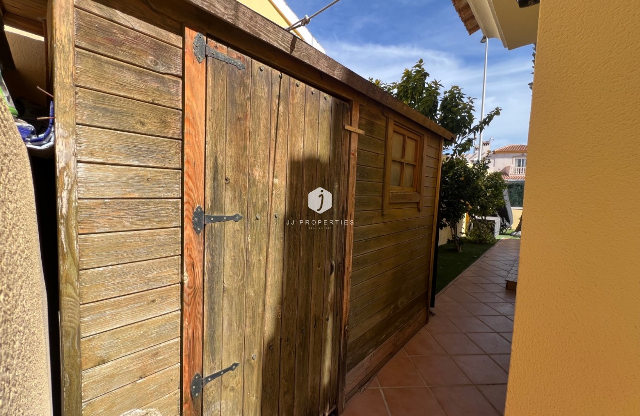 Z drugiej ręki - Villa -
Orihuela Costa - Costa Blanca
