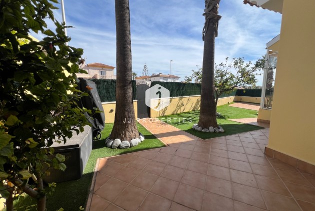Z drugiej ręki - Villa -
Orihuela Costa - Costa Blanca