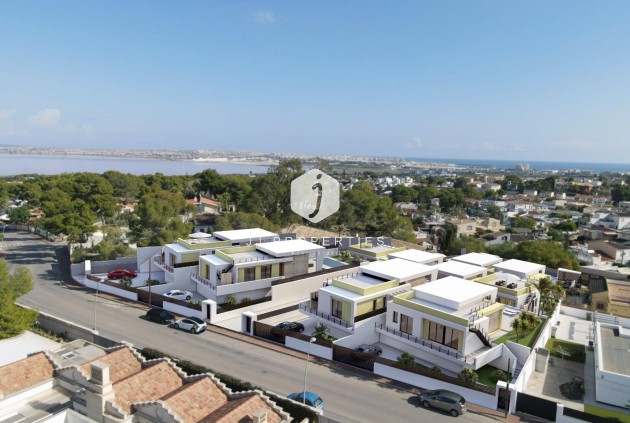 Nowy budynek - Villa -
Torrevieja - Los Balcones