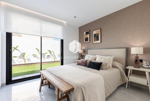 Nowy budynek - Villa -
Torrevieja - Los Balcones
