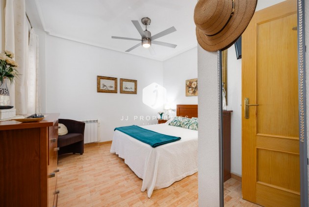 Segunda mano - Apartamento / piso -
Torrevieja - Costa Blanca