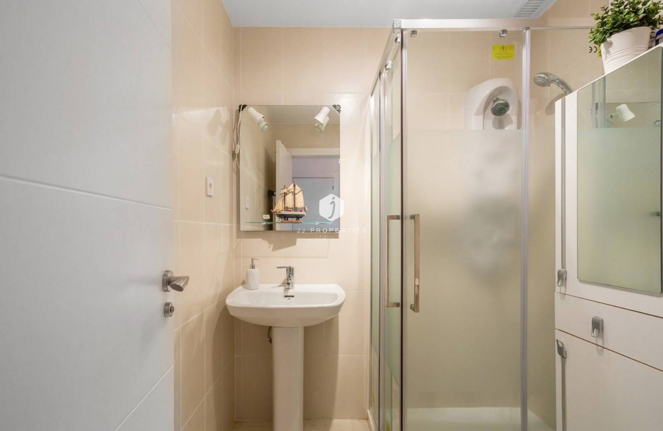 Z drugiej ręki - Villa -
Torrevieja - La Mata
