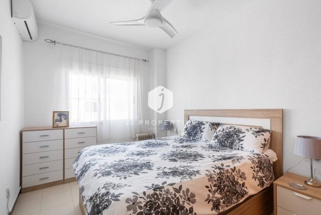 Z drugiej ręki - Villa -
Torrevieja - La Mata