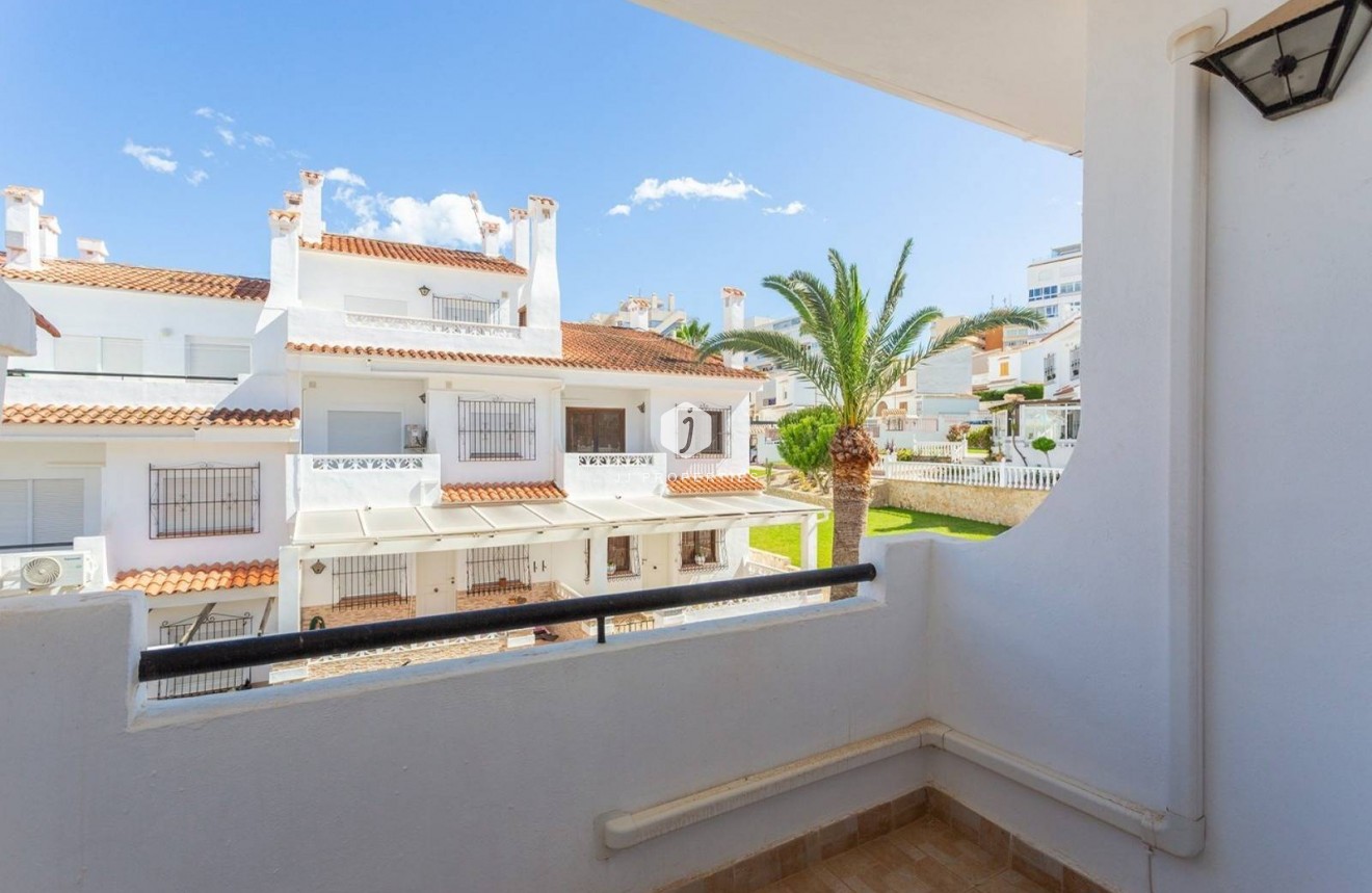 Z drugiej ręki - Villa -
Torrevieja - La Mata