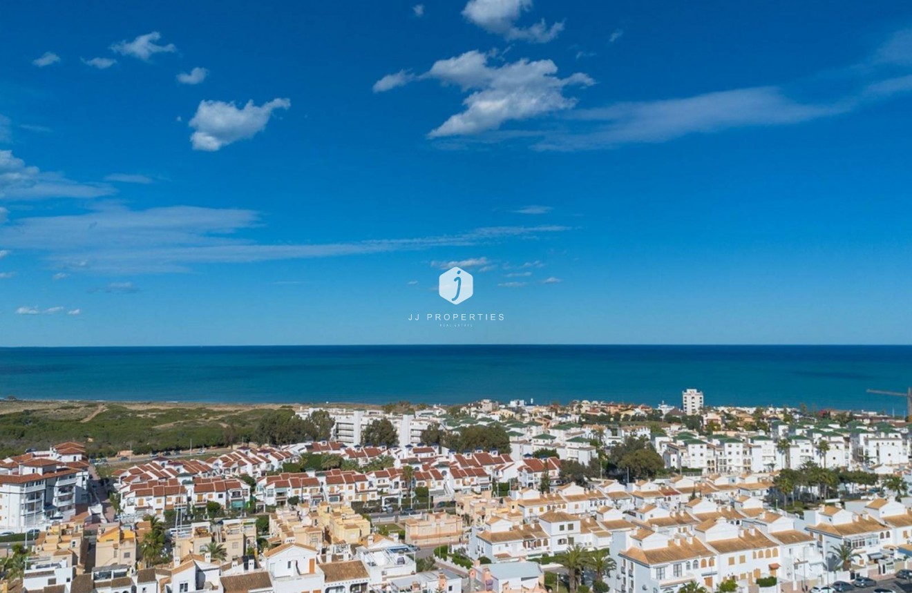 Z drugiej ręki - Villa -
Torrevieja - La Mata