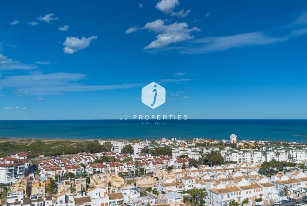 Z drugiej ręki - Villa -
Torrevieja - La Mata