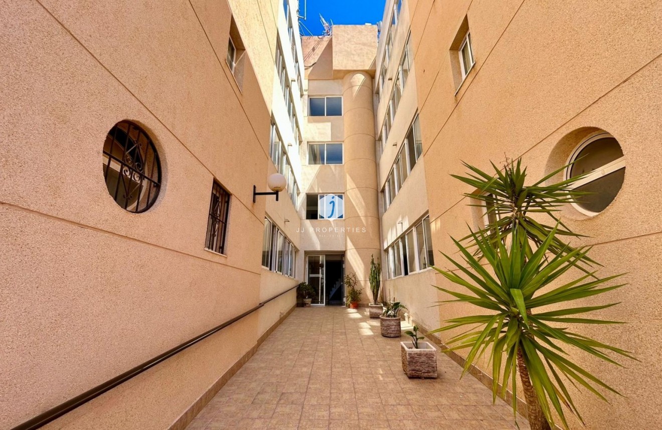 Segunda mano - Apartamento / piso -
Torrevieja - Costa Blanca