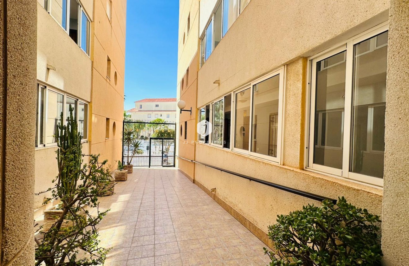 Segunda mano - Apartamento / piso -
Torrevieja - Costa Blanca