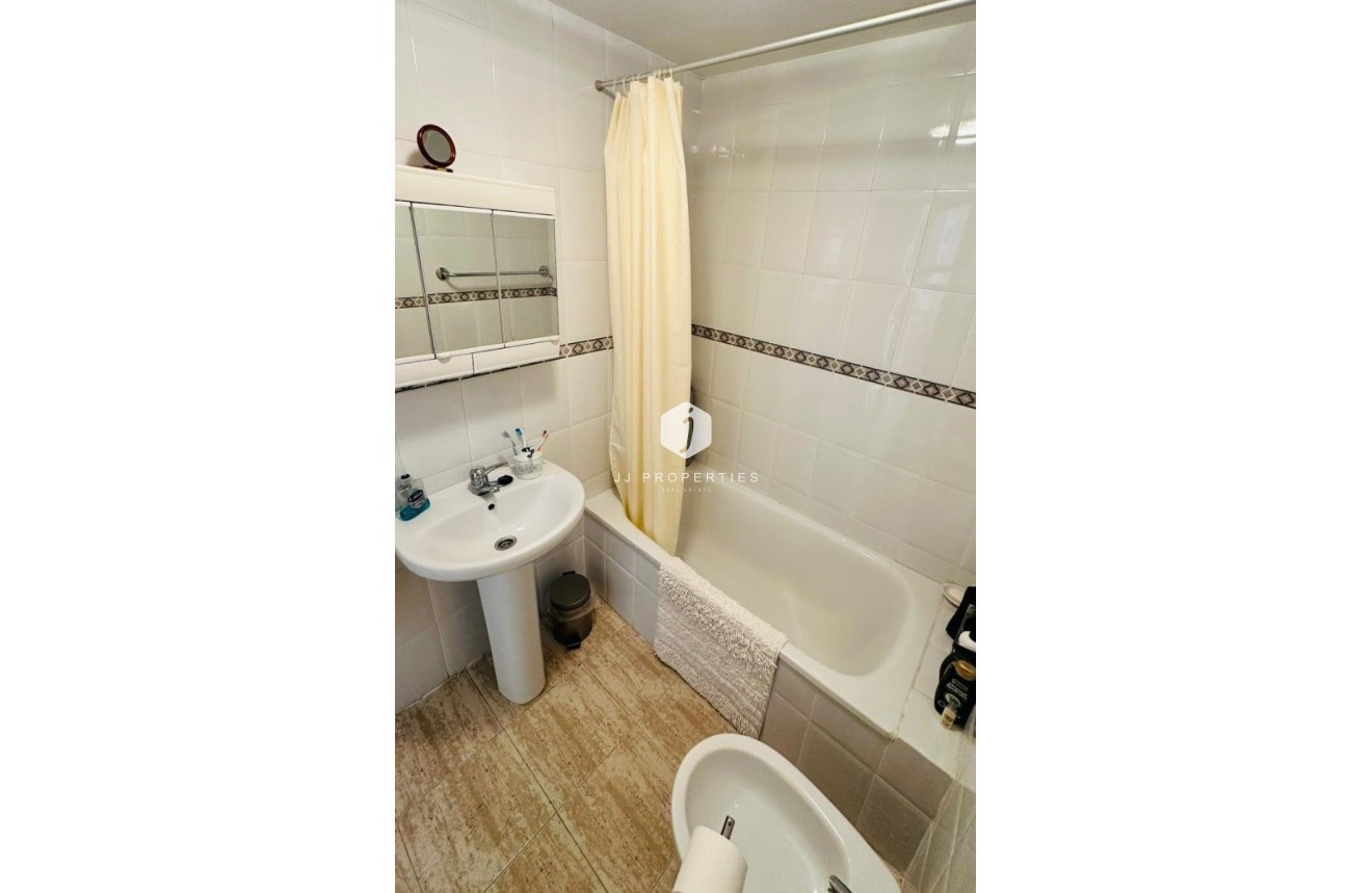 Segunda mano - Apartamento / piso -
Torrevieja - Costa Blanca