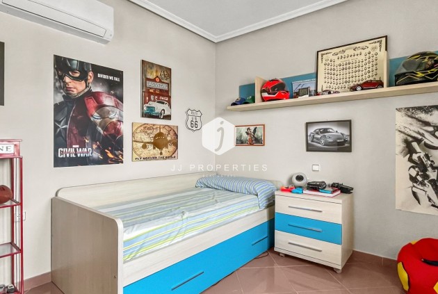 Z drugiej ręki - Villa -
Orihuela Costa - Costa Blanca