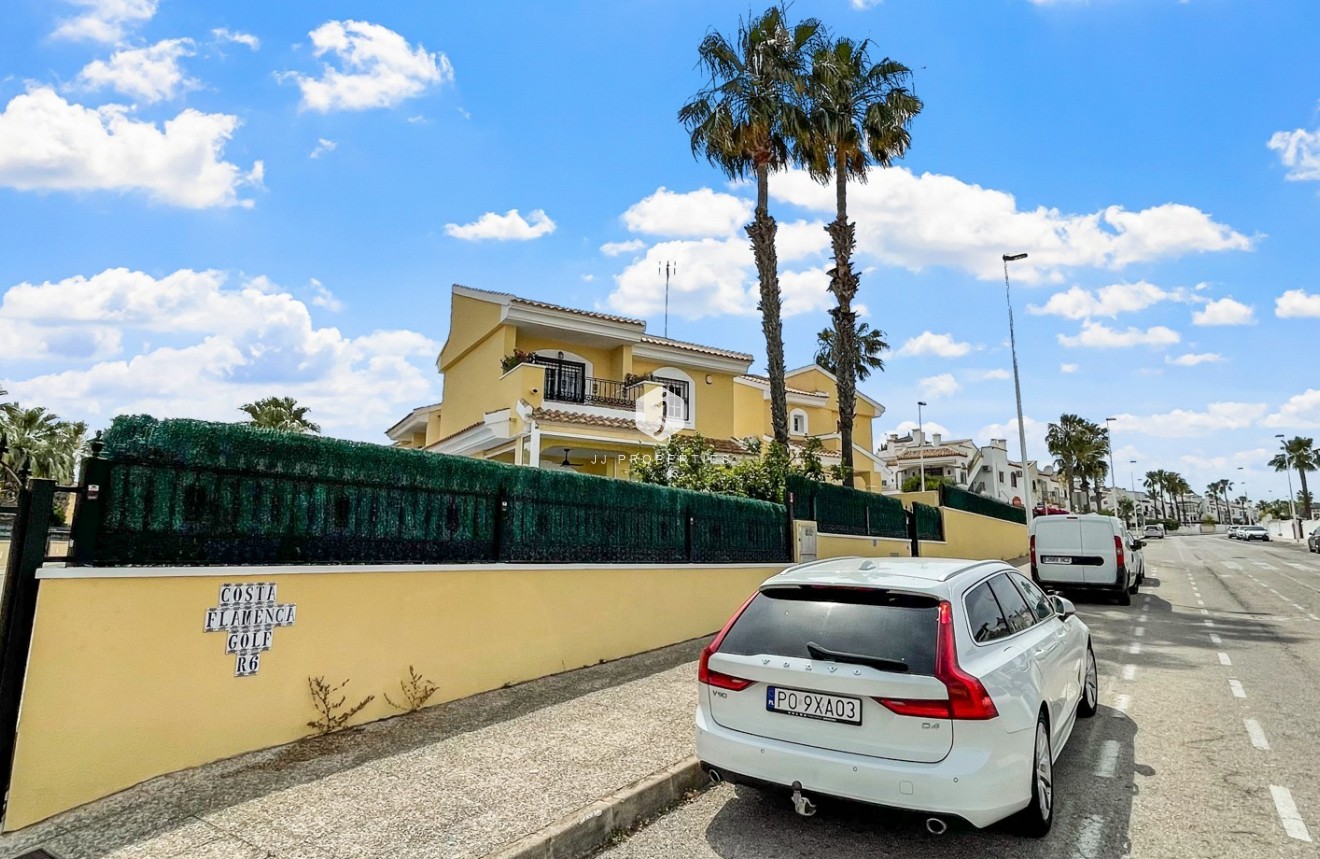Z drugiej ręki - Villa -
Orihuela Costa - Costa Blanca