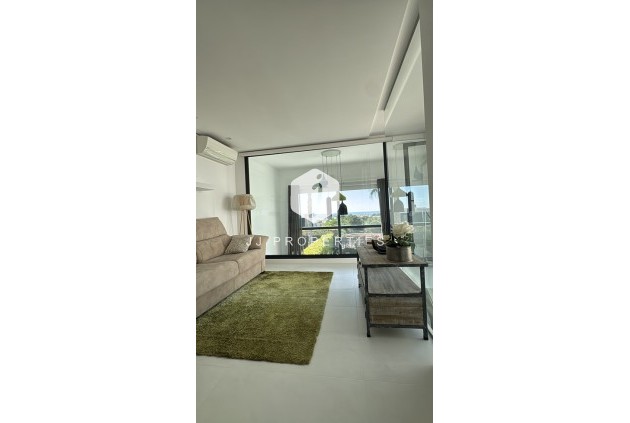 Z drugiej ręki - Dupleks -
Orihuela Costa - Costa Blanca