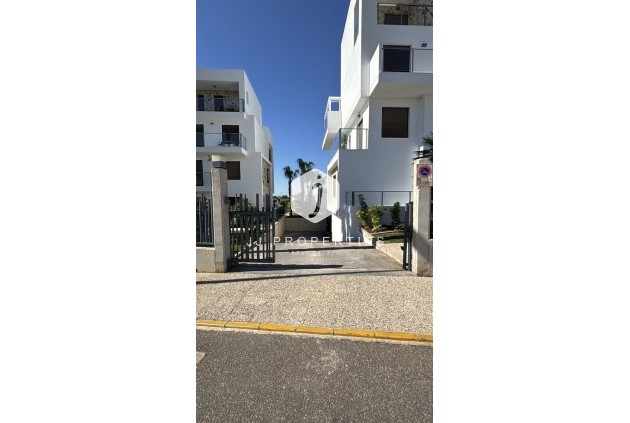 Z drugiej ręki - Dupleks -
Orihuela Costa - Costa Blanca