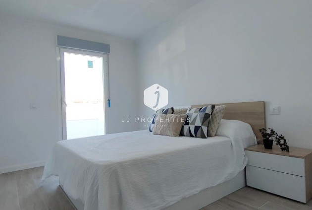 Segunda mano - Chalet -
Torrevieja - Sector 25