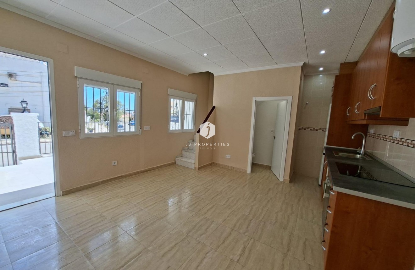 Aus zweiter Hand - Chalet -
San Fulgencio - La Marina