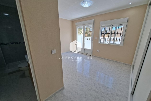 Aus zweiter Hand - Chalet -
San Fulgencio - La Marina