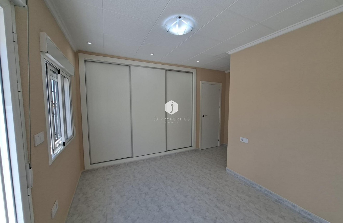Aus zweiter Hand - Chalet -
San Fulgencio - La Marina