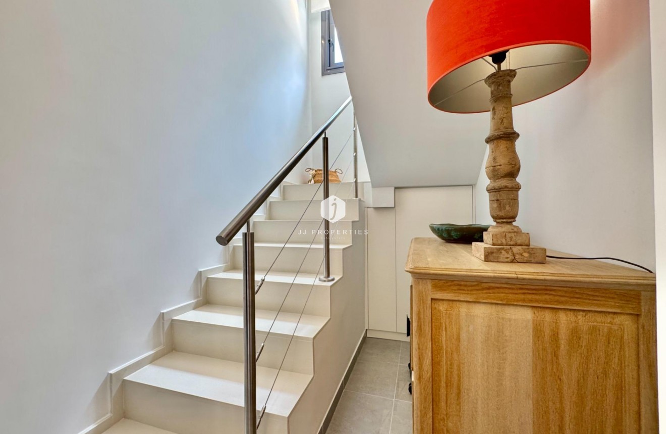 Z drugiej ręki - Villa -
San Miguel de Salinas - Bellavista