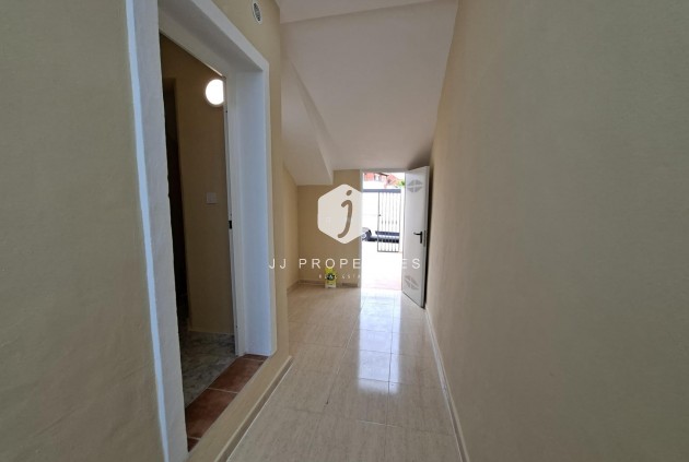 Z drugiej ręki - Bungalow -
Orihuela Costa - Punta Prima