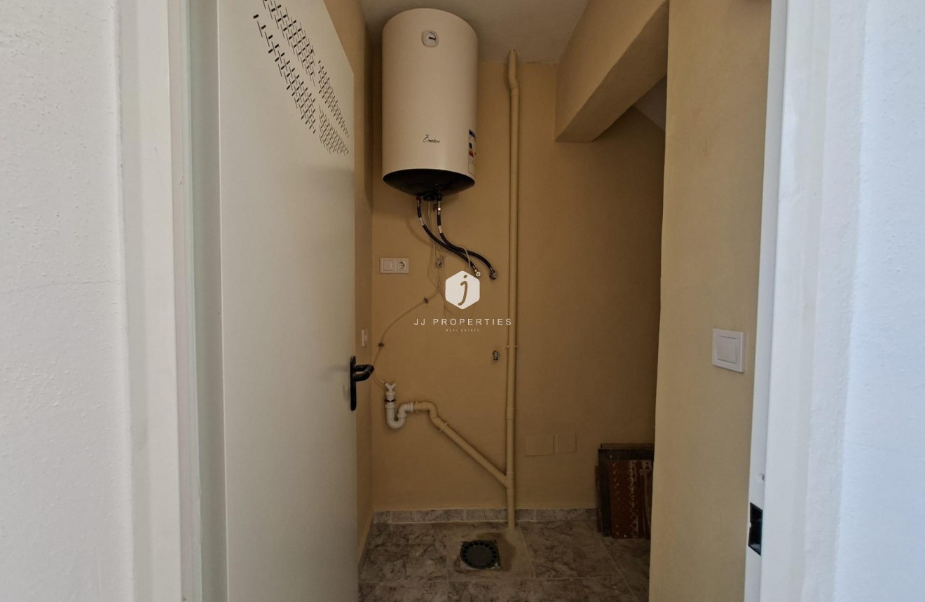 Z drugiej ręki - Bungalow -
Orihuela Costa - Punta Prima