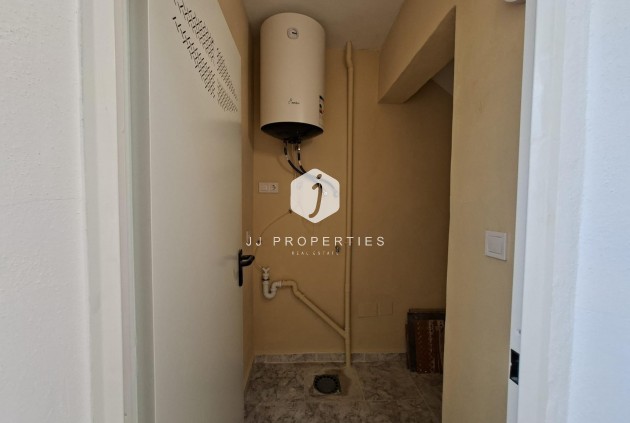 Z drugiej ręki - Bungalow -
Orihuela Costa - Punta Prima
