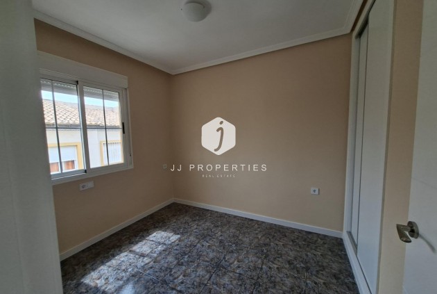 Z drugiej ręki - Bungalow -
Orihuela Costa - Punta Prima
