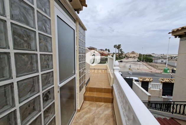 Z drugiej ręki - Bungalow -
Orihuela Costa - Punta Prima