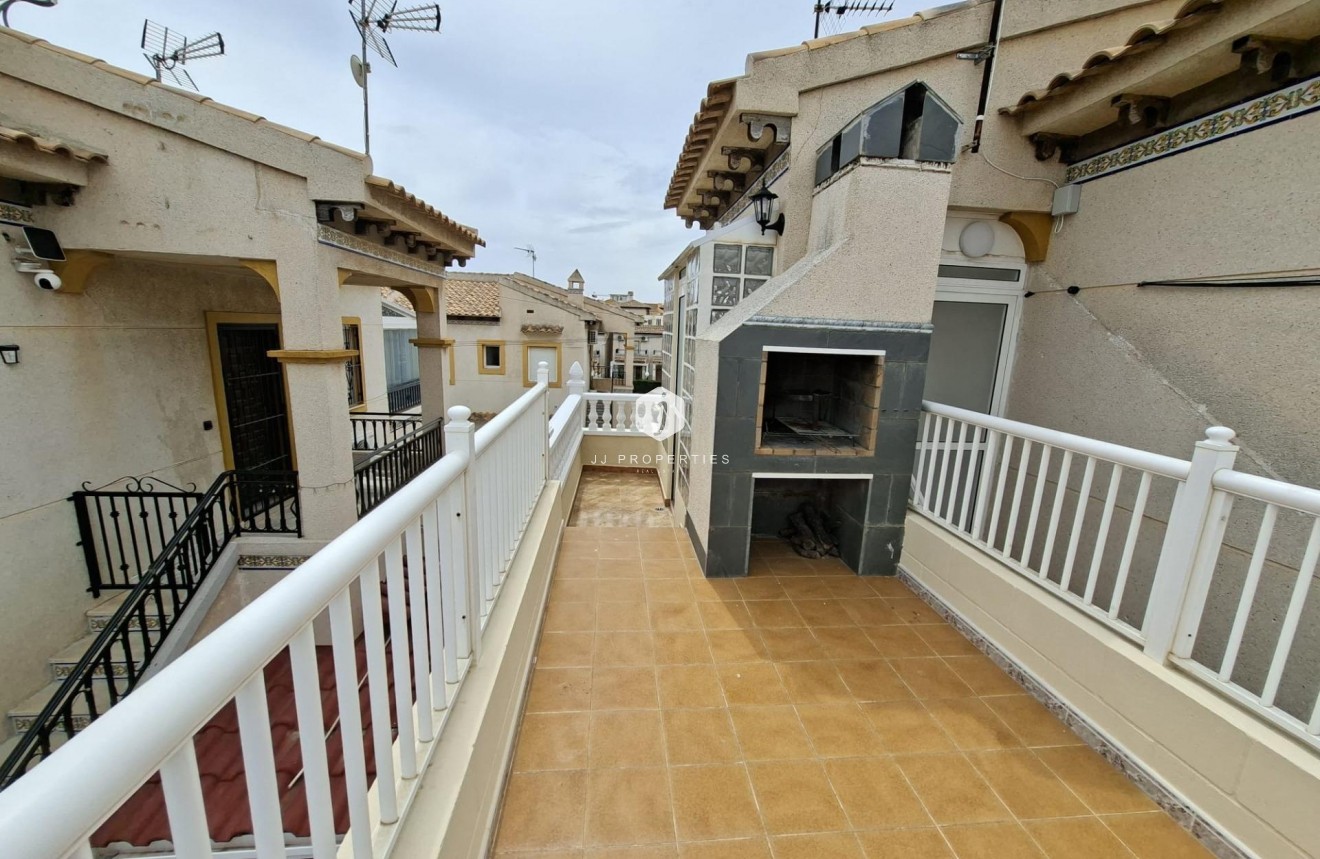 Z drugiej ręki - Bungalow -
Orihuela Costa - Punta Prima
