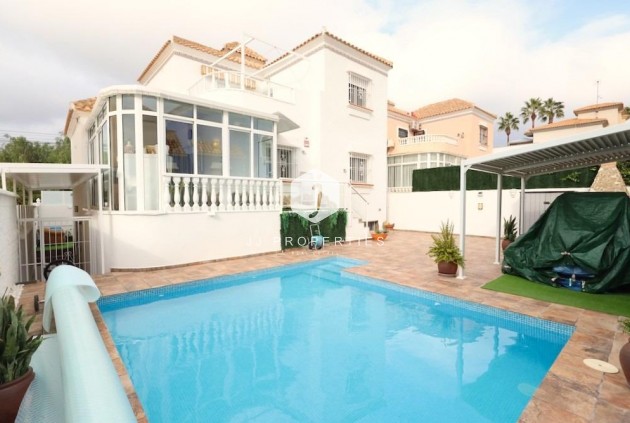 Aus zweiter Hand - Villa -
San Miguel de Salinas - Inland