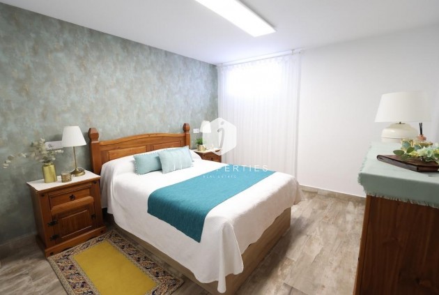 Aus zweiter Hand - Villa -
San Miguel de Salinas - Inland