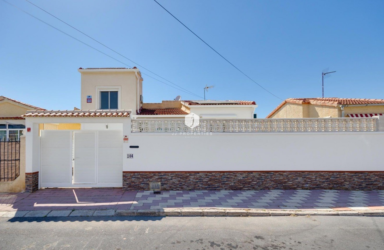 Aus zweiter Hand - Villa -
San Fulgencio - La Marina