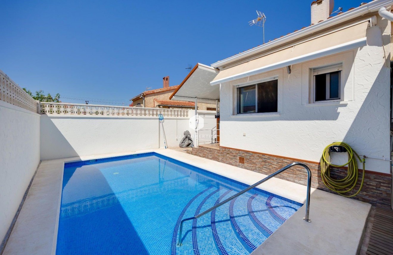 Aus zweiter Hand - Villa -
San Fulgencio - La Marina