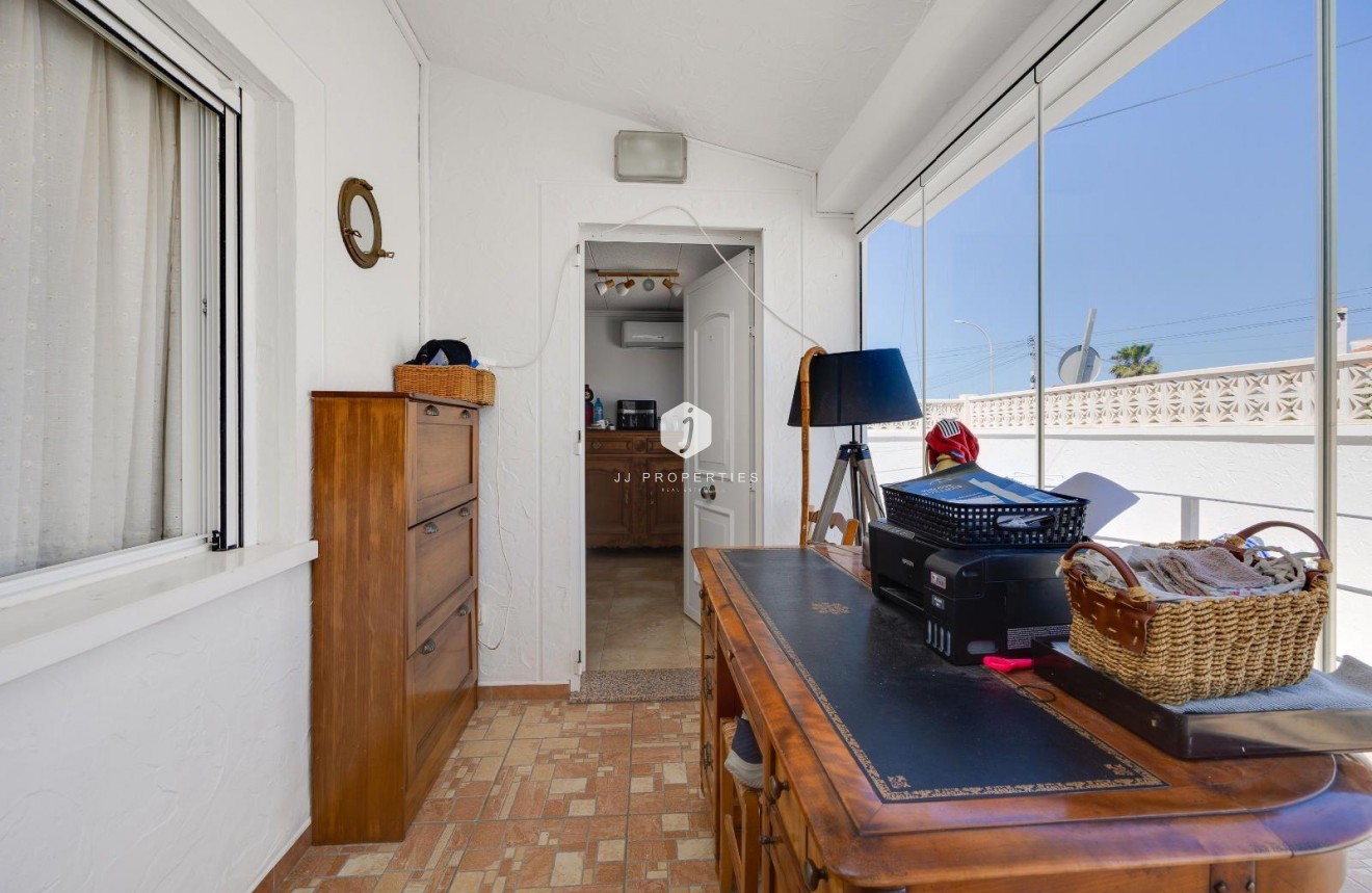 Aus zweiter Hand - Villa -
San Fulgencio - La Marina
