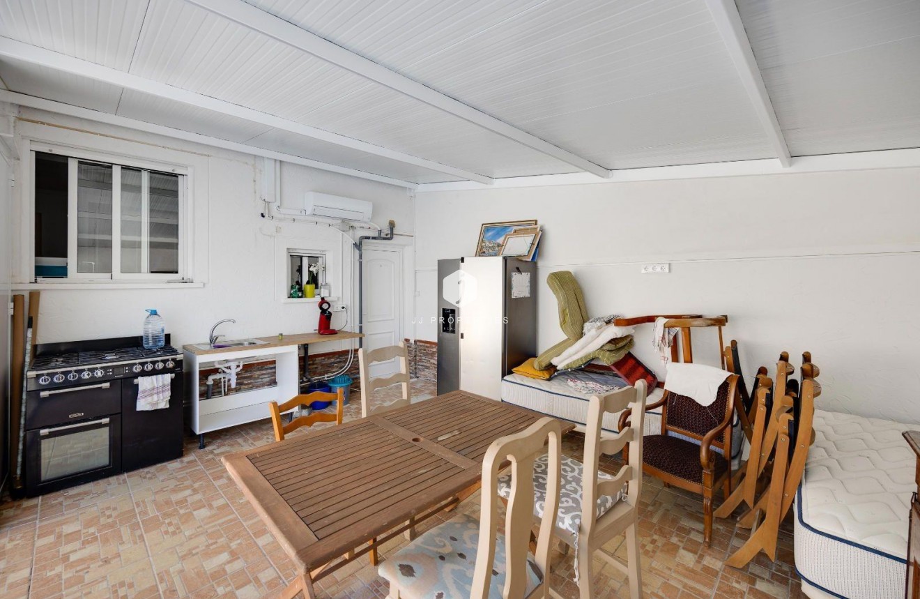 Aus zweiter Hand - Villa -
San Fulgencio - La Marina