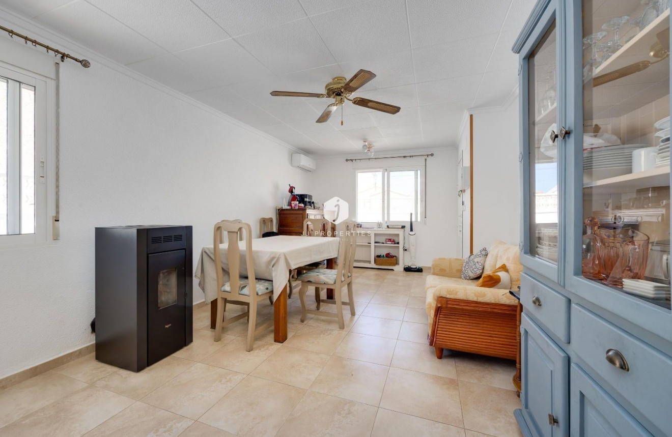 Aus zweiter Hand - Villa -
San Fulgencio - La Marina