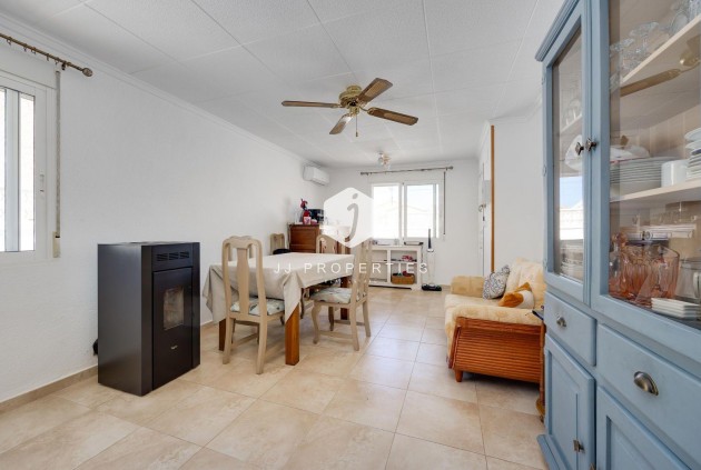 Aus zweiter Hand - Villa -
San Fulgencio - La Marina