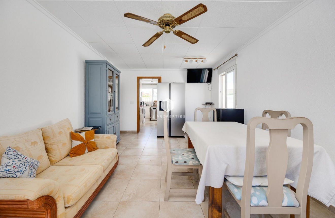 Aus zweiter Hand - Villa -
San Fulgencio - La Marina