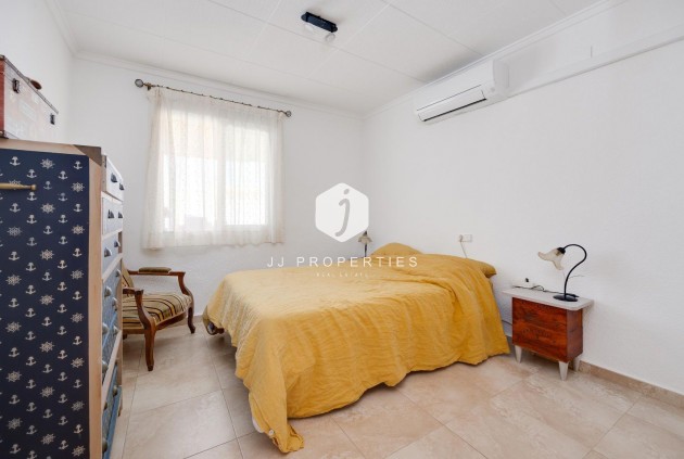 Aus zweiter Hand - Villa -
San Fulgencio - La Marina