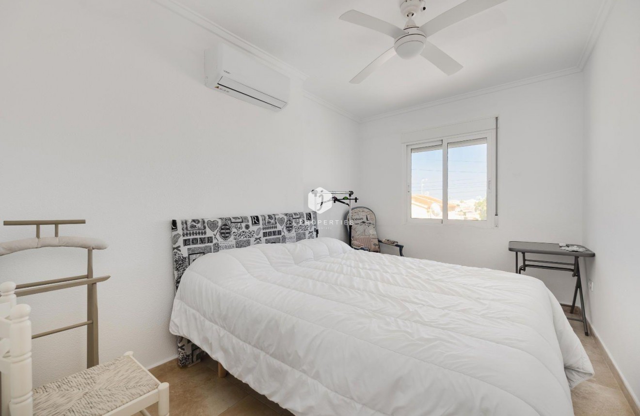 Aus zweiter Hand - Villa -
San Fulgencio - La Marina