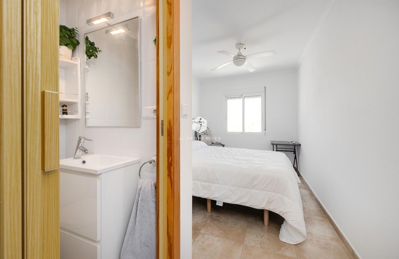 Aus zweiter Hand - Villa -
San Fulgencio - La Marina