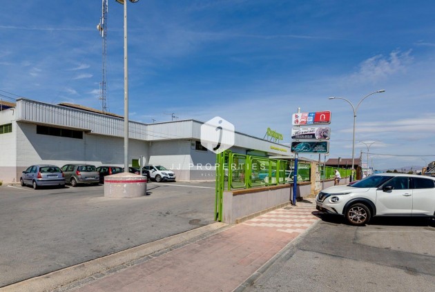 Aus zweiter Hand - Villa -
San Fulgencio - La Marina