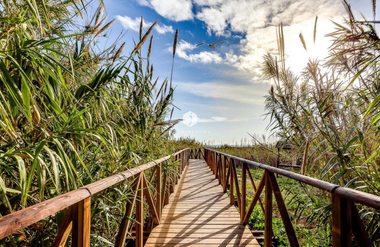 Aus zweiter Hand - Villa -
San Fulgencio - La Marina