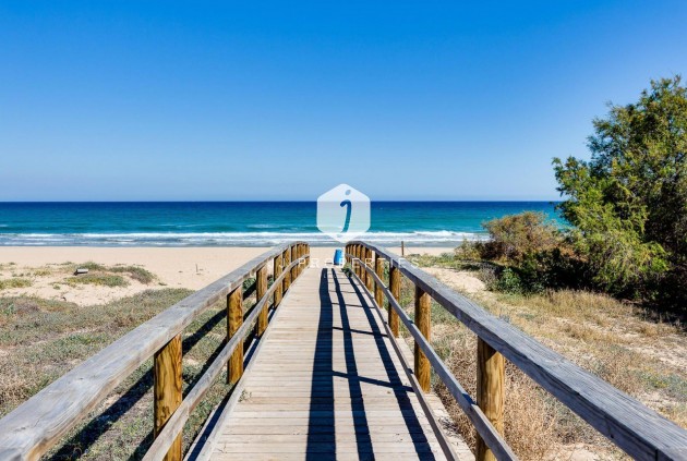 Aus zweiter Hand - Villa -
San Fulgencio - La Marina